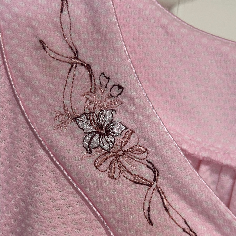 NWT White Stag Pink Textured & Embroidered Lightweight Robe - Picture 4 of 11